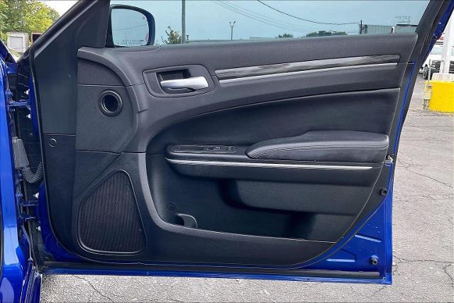 2019 Chrysler 300 Vehicle Photo in INDEPENDENCE, MO 64055-1314