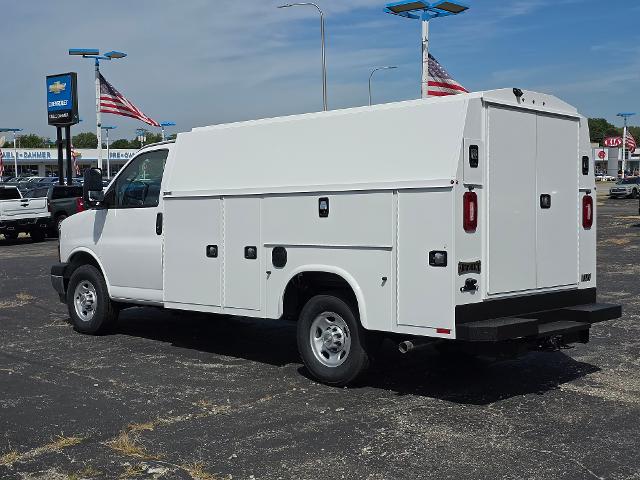 2025 Chevrolet Express Commercial Cutaway Vehicle Photo in INDEPENDENCE, MO 64055-1314