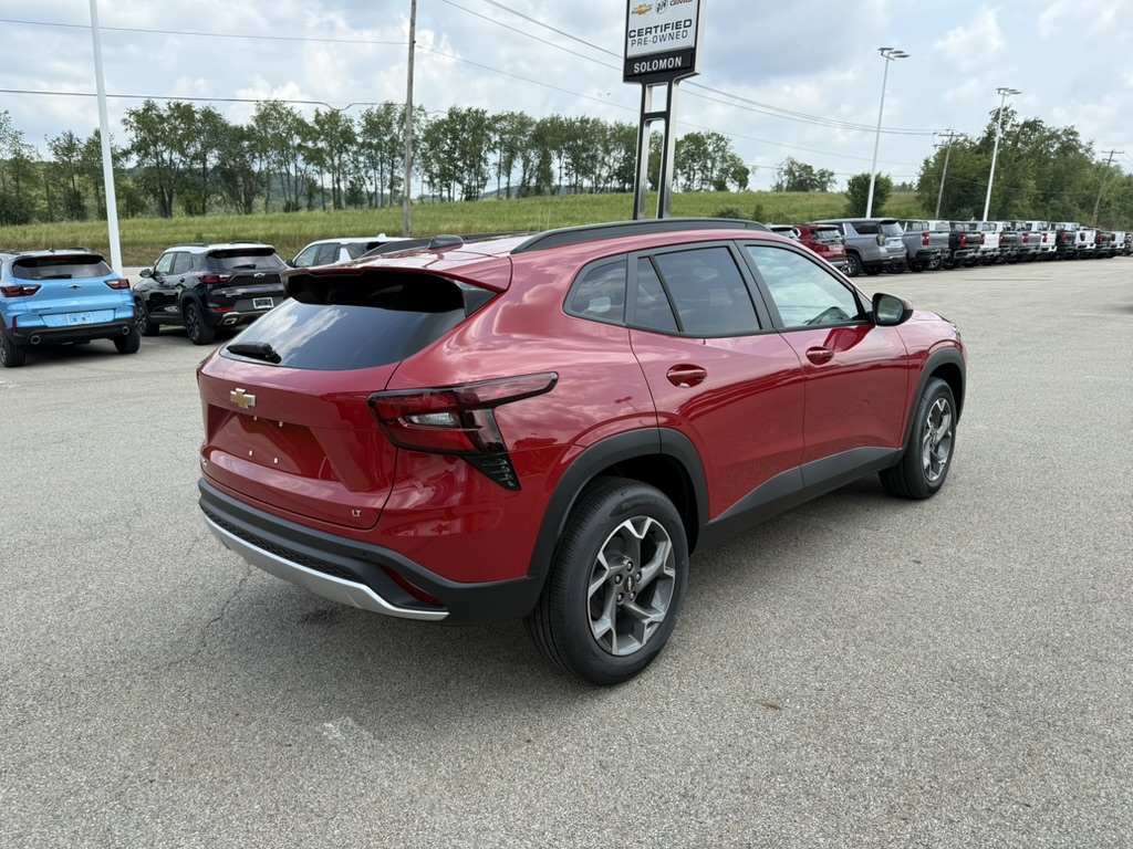 2026 Chevrolet Trax LT - 4