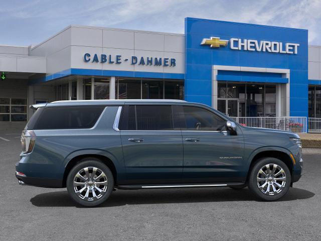 2025 Chevrolet Suburban Vehicle Photo in INDEPENDENCE, MO 64055-1314