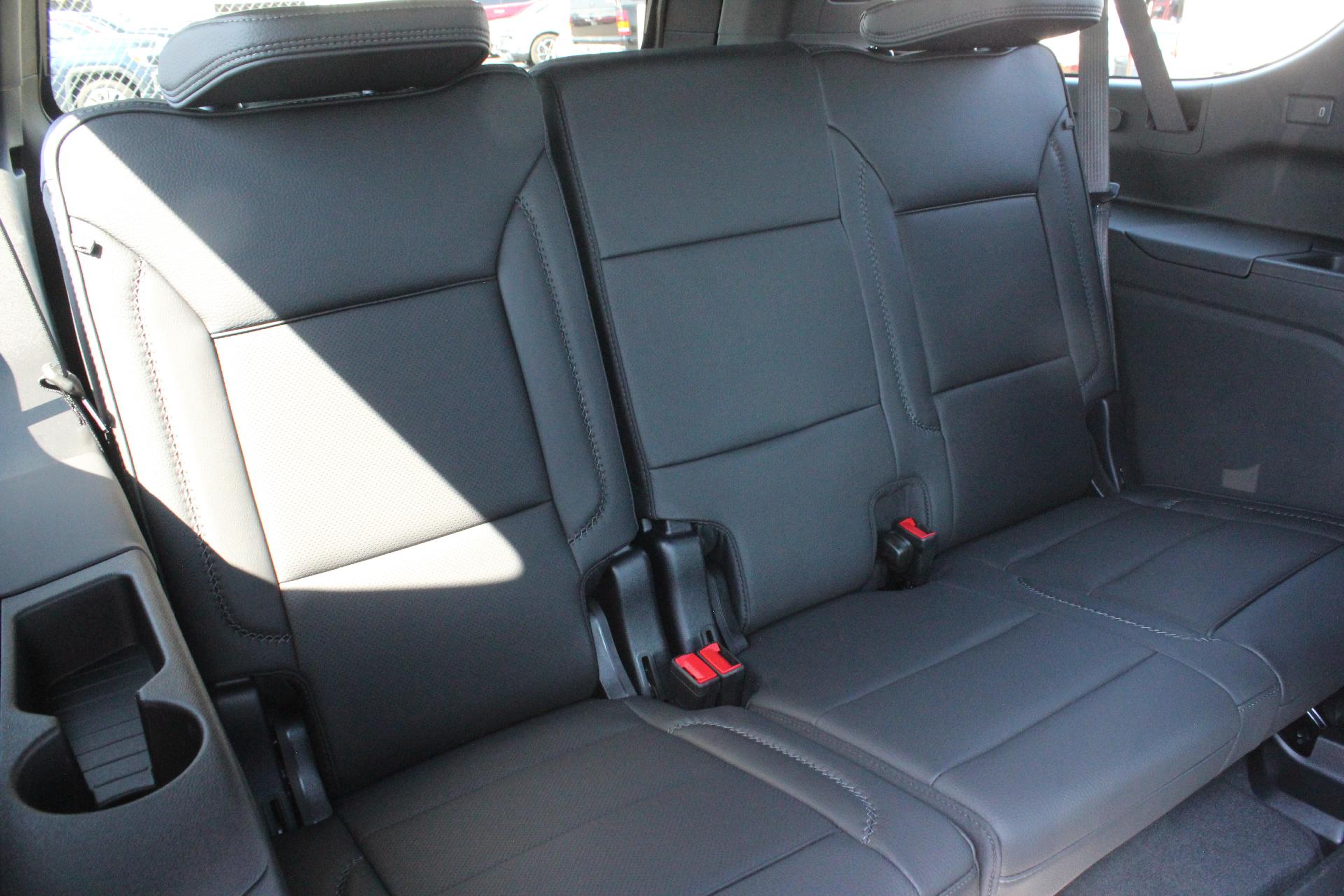 2025 GMC Yukon XL Vehicle Photo in AURORA, CO 80012-4011