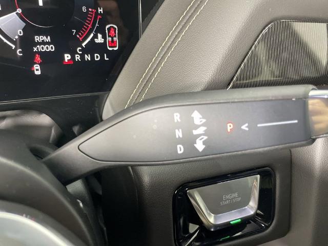 2025 GMC Yukon Vehicle Photo in GILBERT, AZ 85297-0402