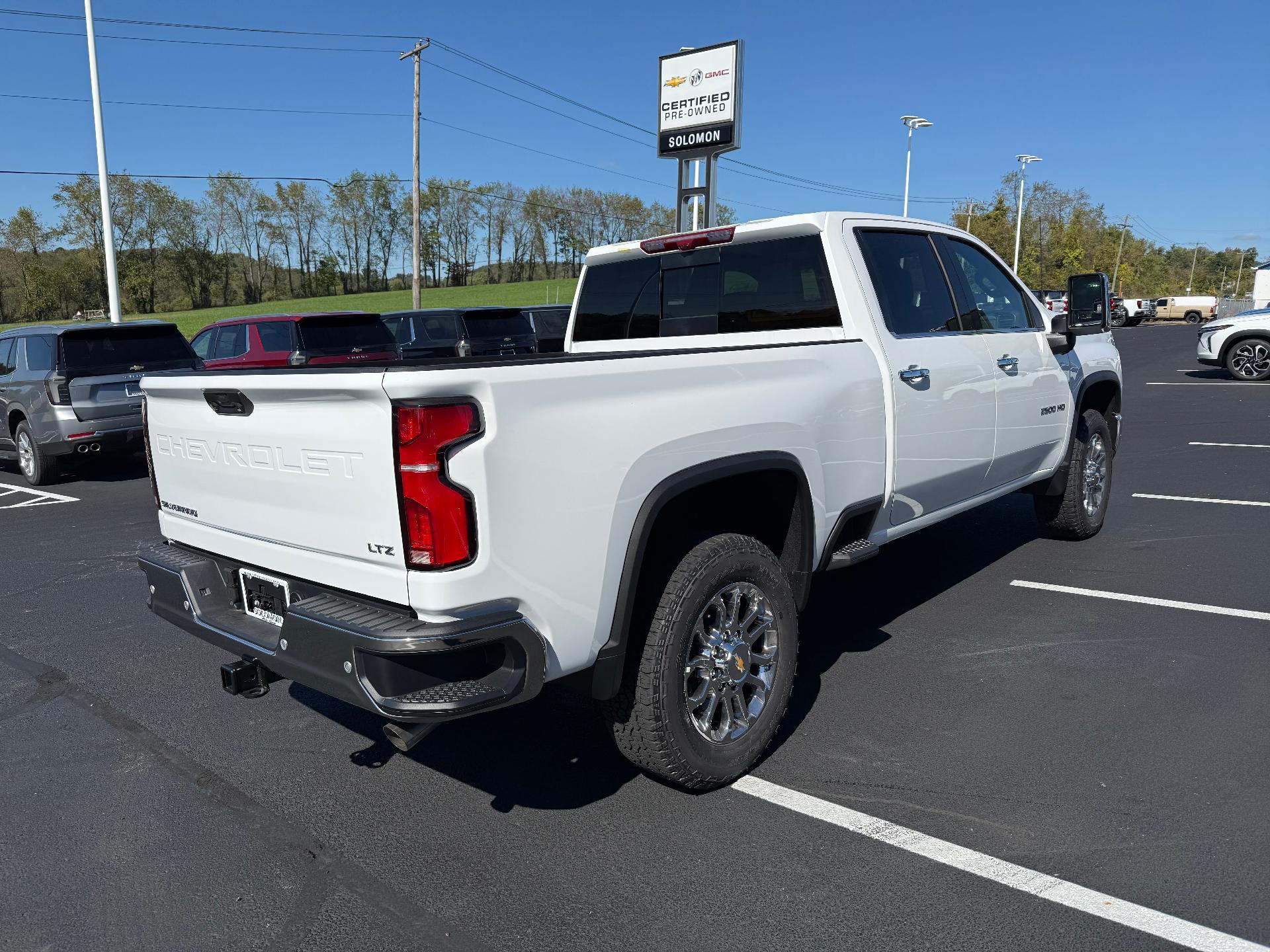 2026 Chevrolet Silverado 2500 HD photo 5 of 21
