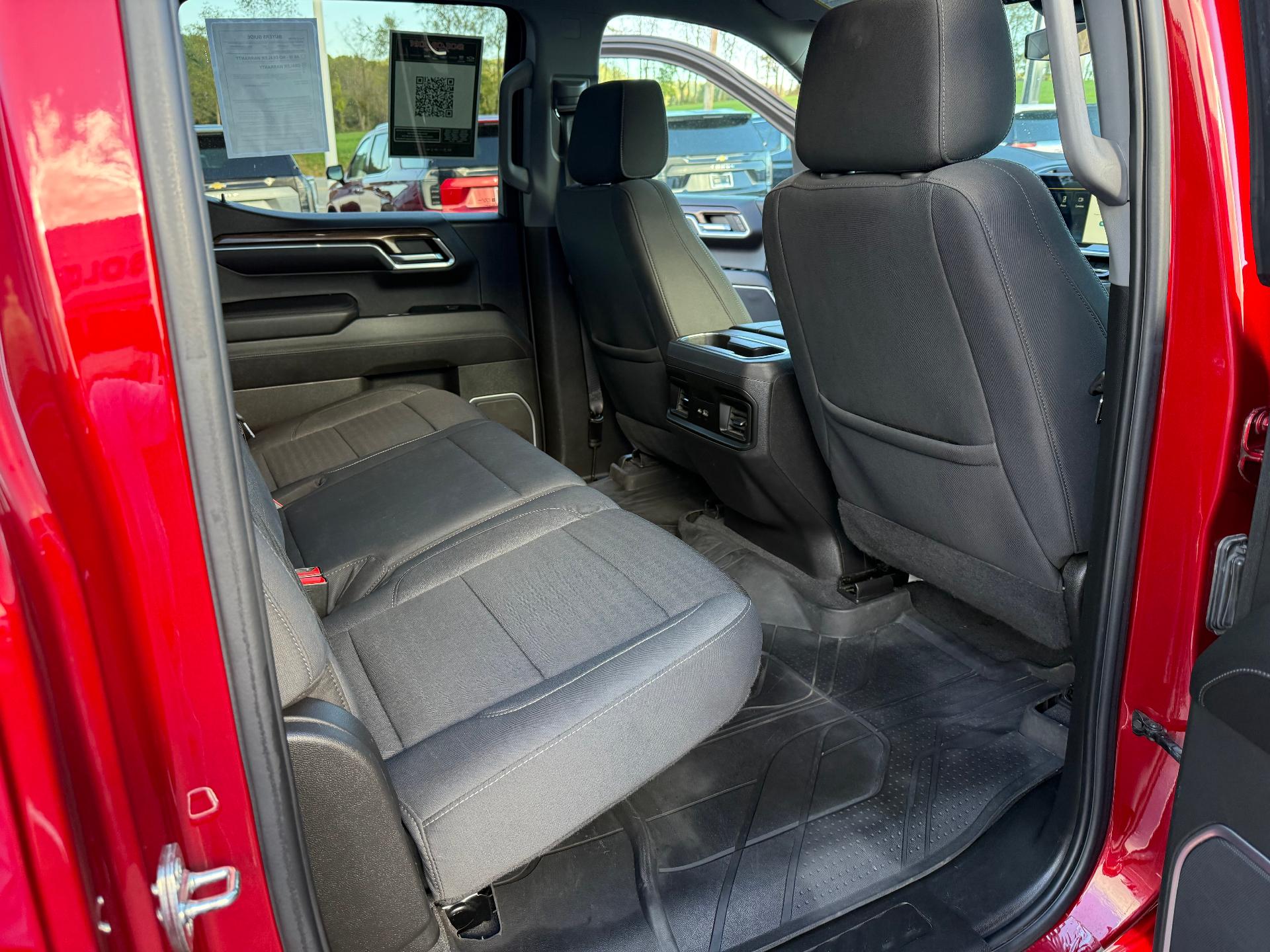 2022 Chevrolet Silverado 1500 photo 17 of 27