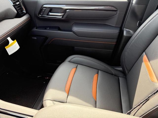 2025 GMC Sierra 2500 HD Vehicle Photo in COLUMBIA, MO 65203-3903