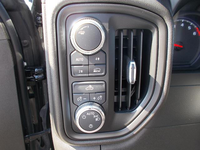 2024 GMC Sierra 1500 Vehicle Photo in LOWELL, MA 01852-4336