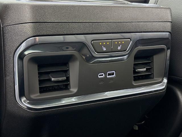 2025 GMC Sierra 3500 HD Vehicle Photo in PUYALLUP, WA 98371-4149