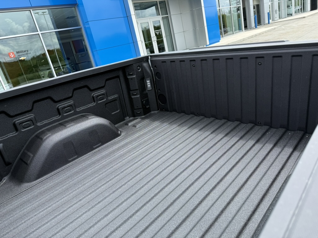 2026 Chevrolet Silverado 1500 photo 10 of 21