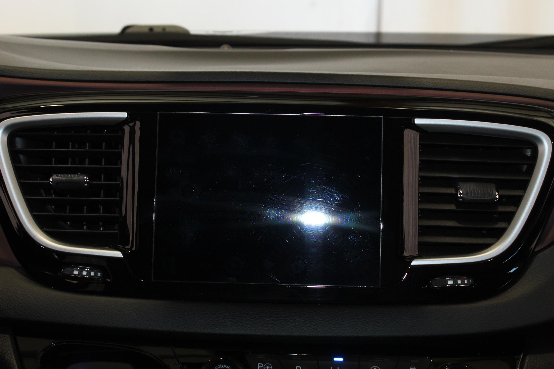 2020 Chrysler Pacifica Vehicle Photo in NORTHAMPTON, MA 01060-1120