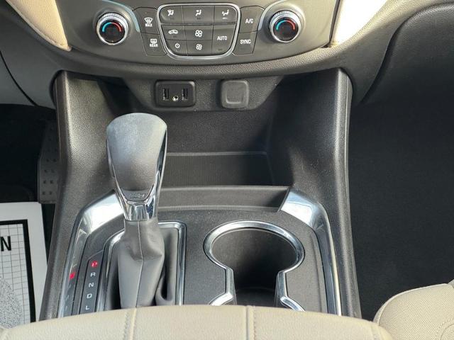 2023 Chevrolet Traverse Vehicle Photo in COLUMBIA, MO 65203-3903