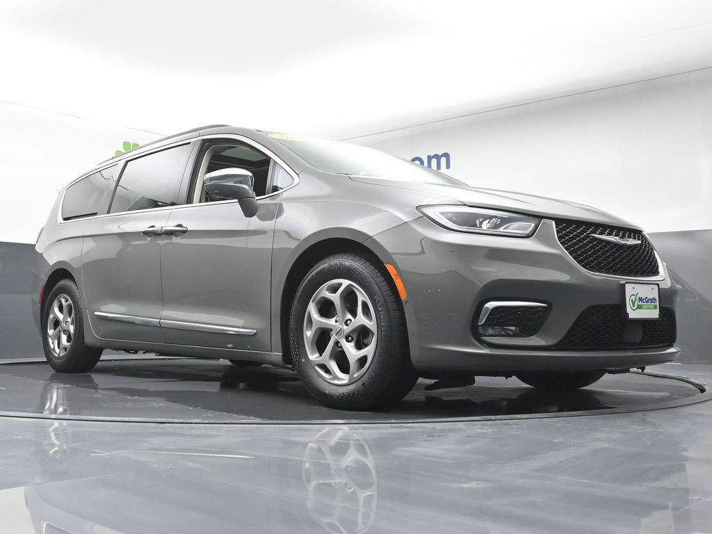 2022 Chrysler Pacifica Vehicle Photo in Cedar Rapids, IA 52402