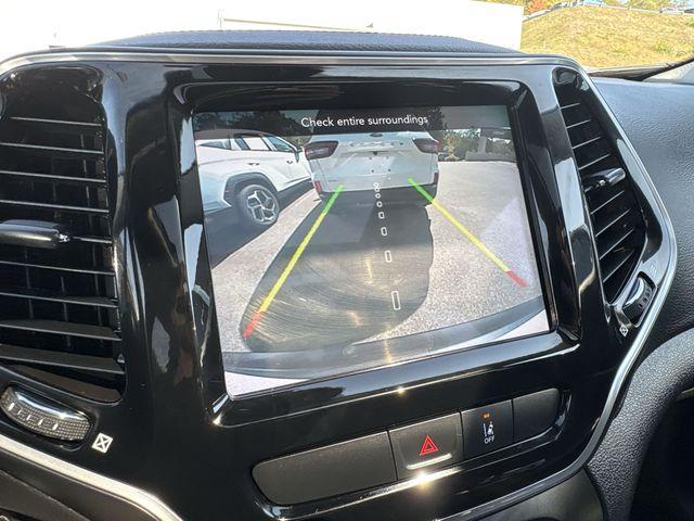 2022 Jeep Cherokee Vehicle Photo in Pleasant Hills, PA 15236