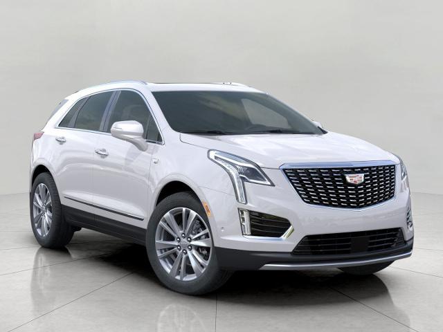 2025 Cadillac XT5 Vehicle Photo in GREEN BAY, WI 54303-3330