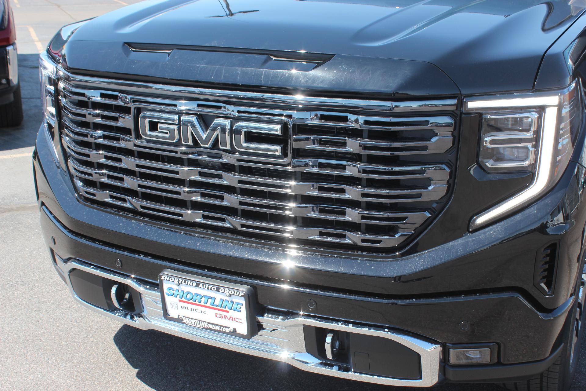 2026 GMC Sierra 1500 Vehicle Photo in AURORA, CO 80012-4011