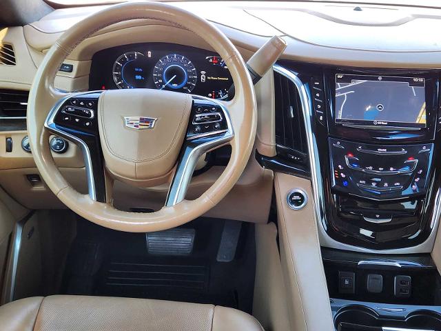 2018 Cadillac Escalade Vehicle Photo in DENTON, TX 76210-9321
