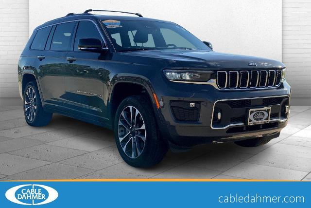 2023 Jeep Grand Cherokee L Vehicle Photo in TOPEKA, KS 66609-0000