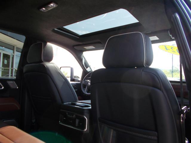 2024 GMC Sierra 3500 HD Vehicle Photo in LOWELL, MA 01852-4336