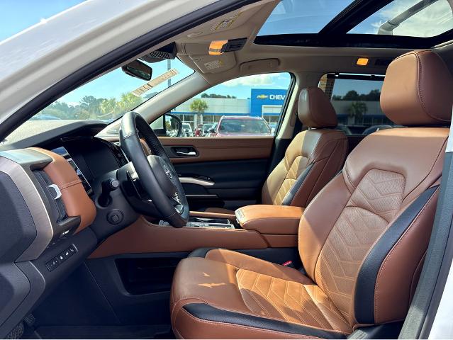 2024 Nissan Pathfinder Vehicle Photo in BEAUFORT, SC 29906-4218