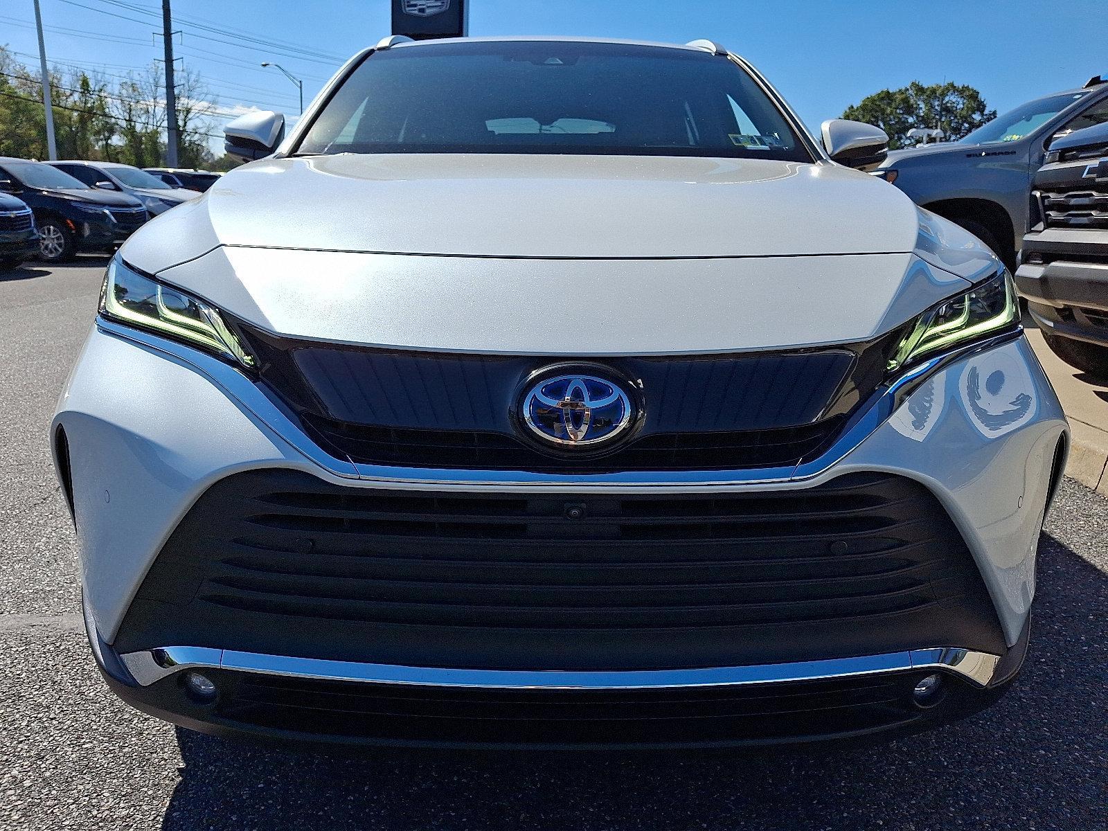 2023 Toyota Venza Vehicle Photo in BETHLEHEM, PA 18017-9401
