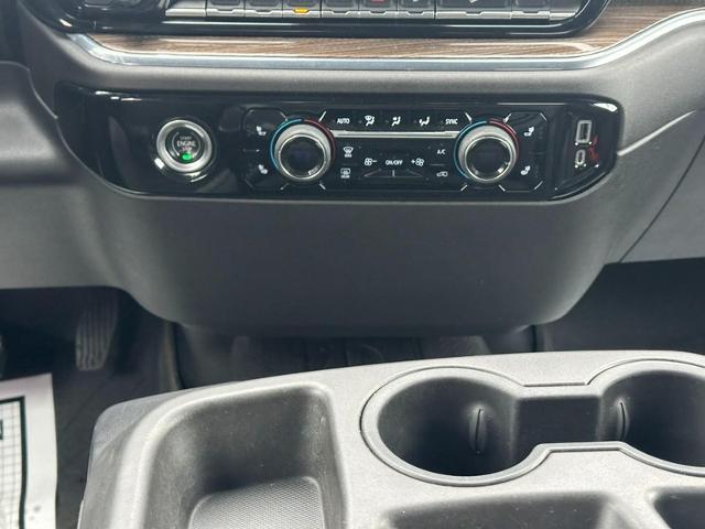 2023 Chevrolet Silverado 1500 Vehicle Photo in COLUMBIA, MO 65203-3903
