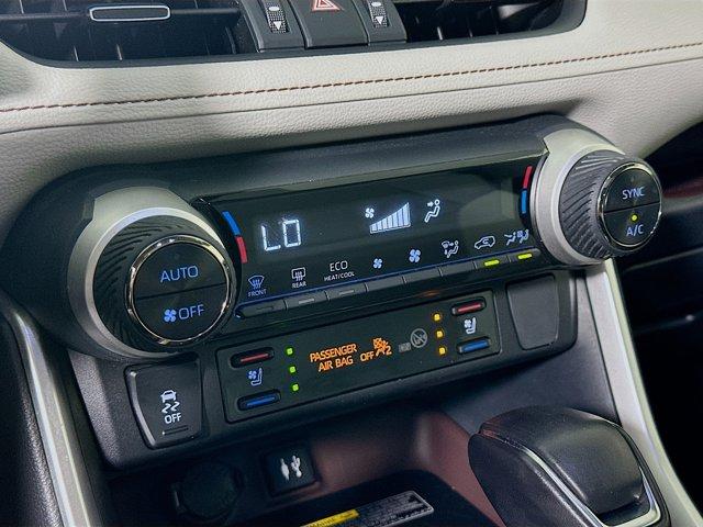 2019 Toyota RAV4 Vehicle Photo in Flemington, NJ 08822