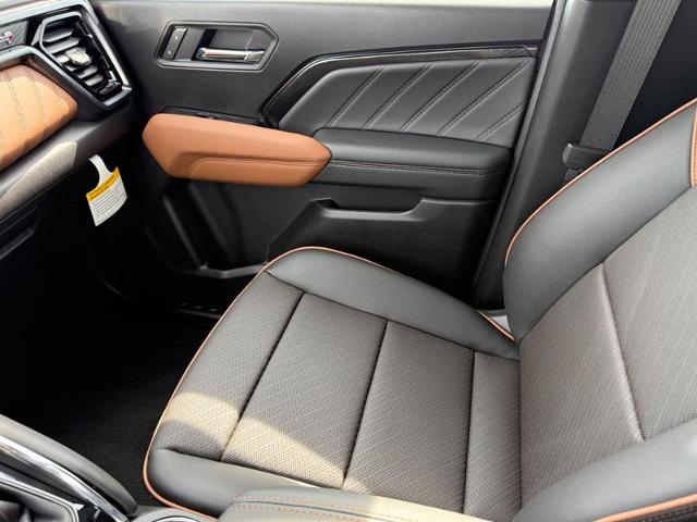 2025 GMC Canyon Vehicle Photo in COLUMBIA, MO 65203-3903