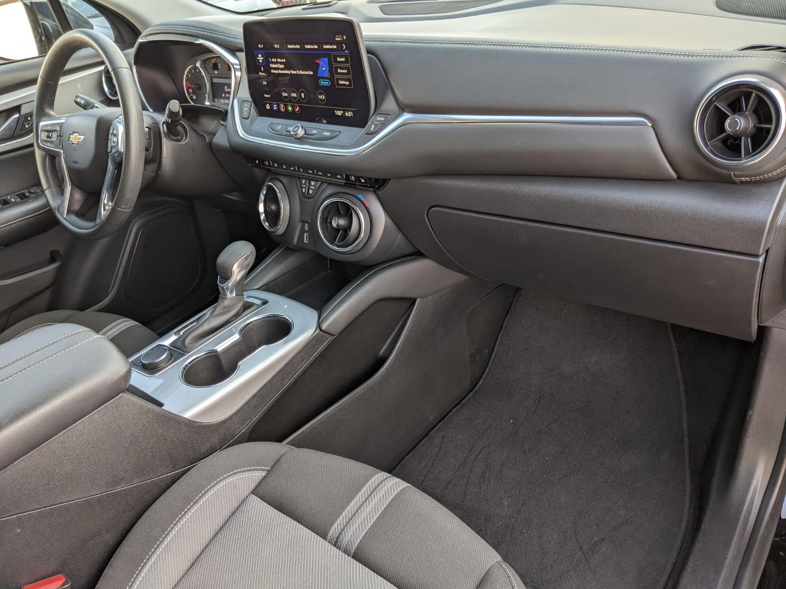 2024 Chevrolet Blazer Vehicle Photo in Seguin, TX 78155