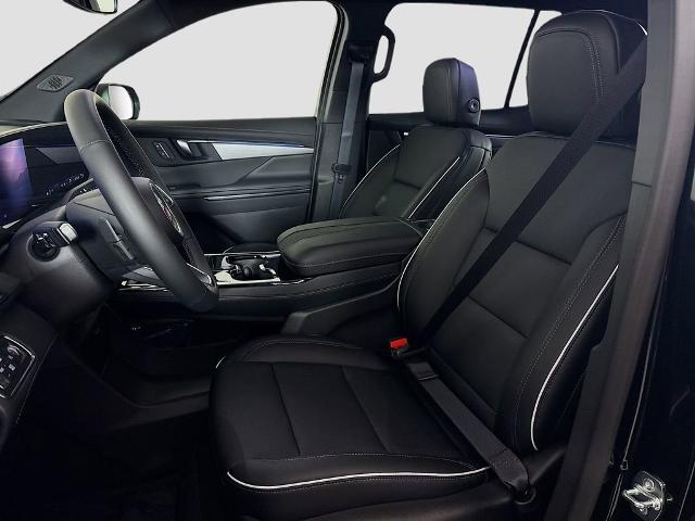 2025 Buick Enclave Vehicle Photo in PUYALLUP, WA 98371-4149