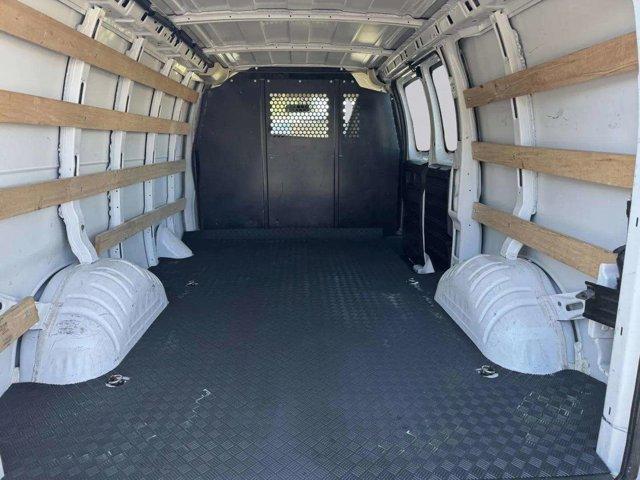 2023 GMC Savana Cargo Van Vehicle Photo in LEOMINSTER, MA 01453-2952