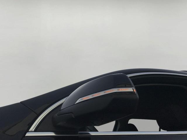 2023 GMC Acadia Vehicle Photo in GREEN BAY, WI 54303-3330