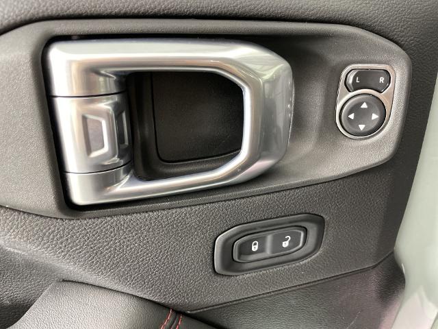 2024 Jeep Wrangler Vehicle Photo in GILBERT, AZ 85297-0402
