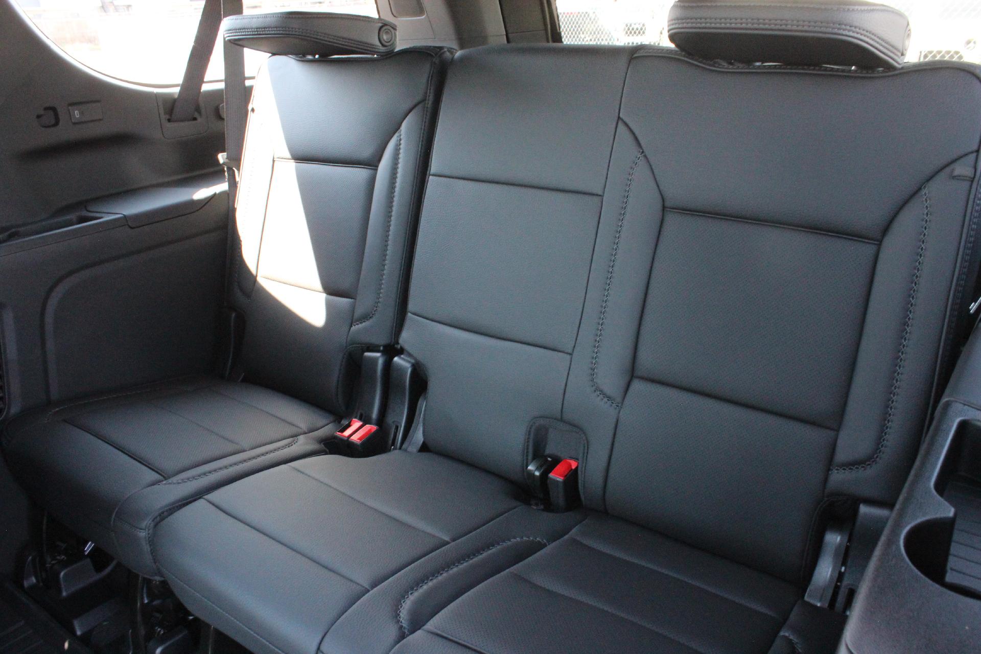2025 GMC Yukon XL Vehicle Photo in AURORA, CO 80012-4011
