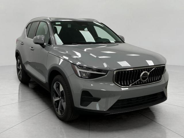 2025 Volvo XC40 Vehicle Photo in Neenah, WI 54956