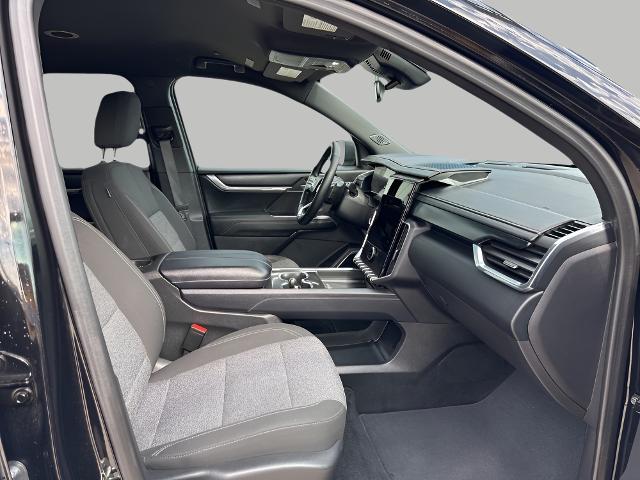 2025 GMC Acadia Vehicle Photo in MANITOWOC, WI 54220-5838
