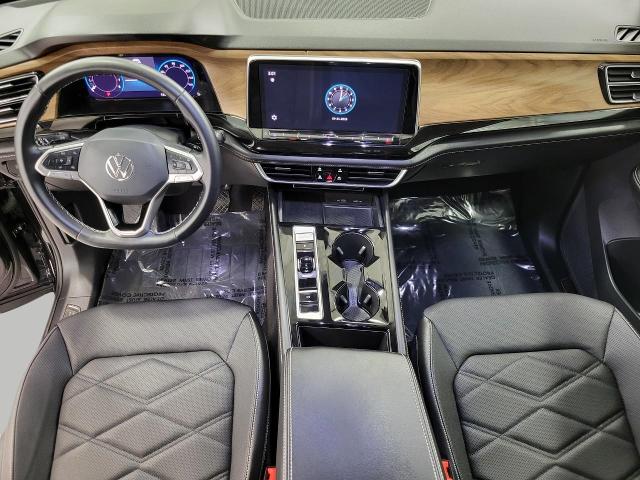 2024 Volkswagen Atlas Vehicle Photo in NEENAH, WI 54956-2243