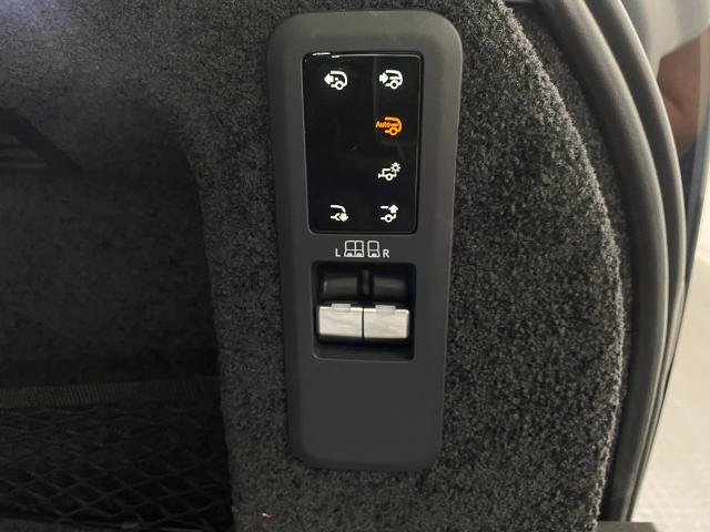 2025 Range Rover Vehicle Photo in Appleton, WI 54913