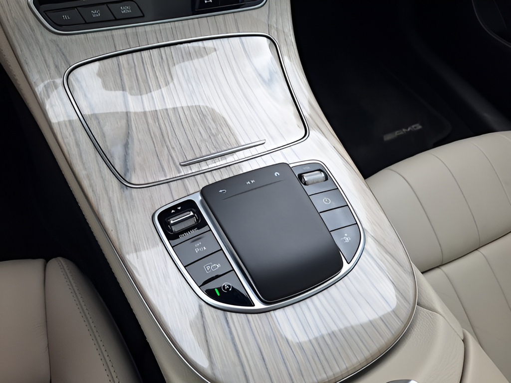 2021 Mercedes-Benz E-Class photo 14 of 32