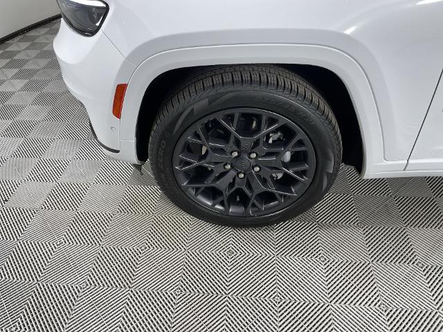 2023 Jeep Grand Cherokee L Vehicle Photo in GILBERT, AZ 85297-0402