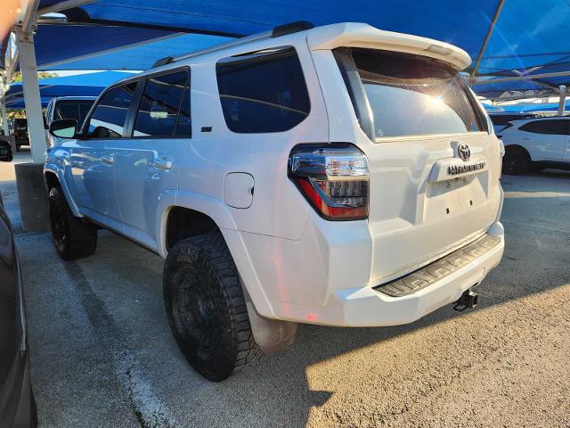 2020 Toyota 4Runner Vehicle Photo in DENTON, TX 76210-9321