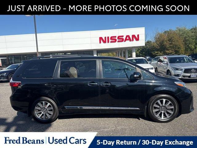 2019 Toyota Sienna Vehicle Photo in Flemington, NJ 08822