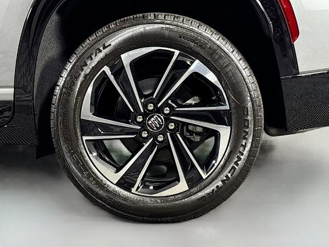 2026 Buick Enclave Vehicle Photo in PUYALLUP, WA 98371-4149