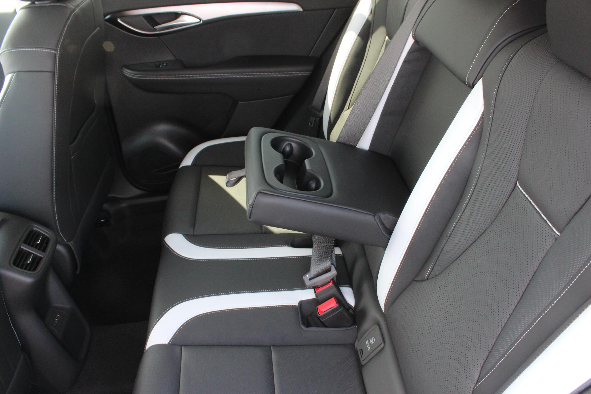 2025 Buick Envision Vehicle Photo in AURORA, CO 80012-4011