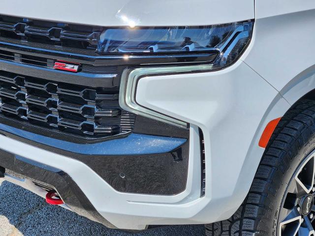 2023 Chevrolet Suburban Vehicle Photo in DENTON, TX 76210-9321