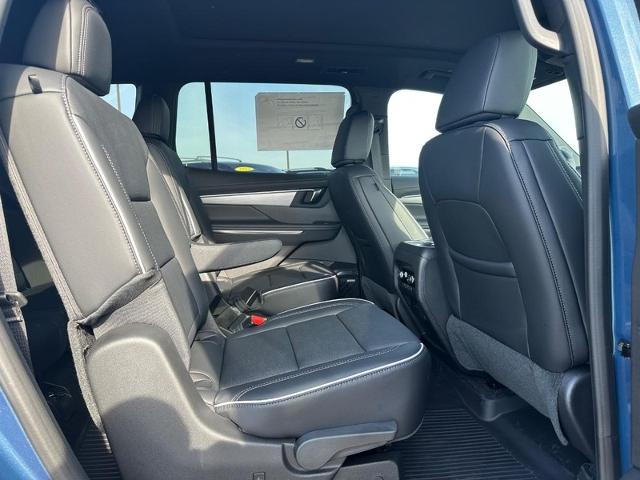 2026 Buick Enclave Vehicle Photo in COLUMBIA, MO 65203-3903