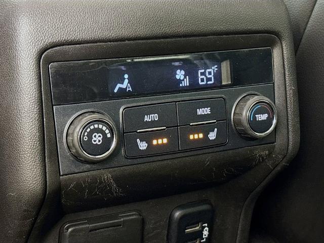 2017 GMC Acadia Vehicle Photo in PUYALLUP, WA 98371-4149