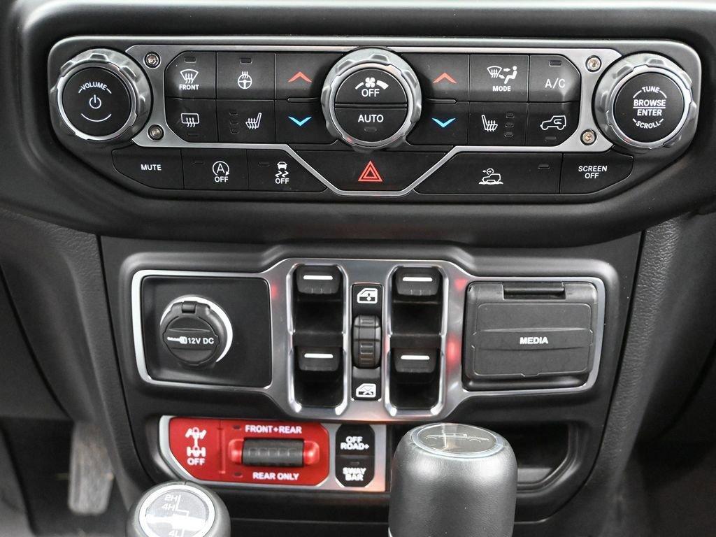 2022 Jeep Gladiator Vehicle Photo in Cedar Rapids, IA 52402