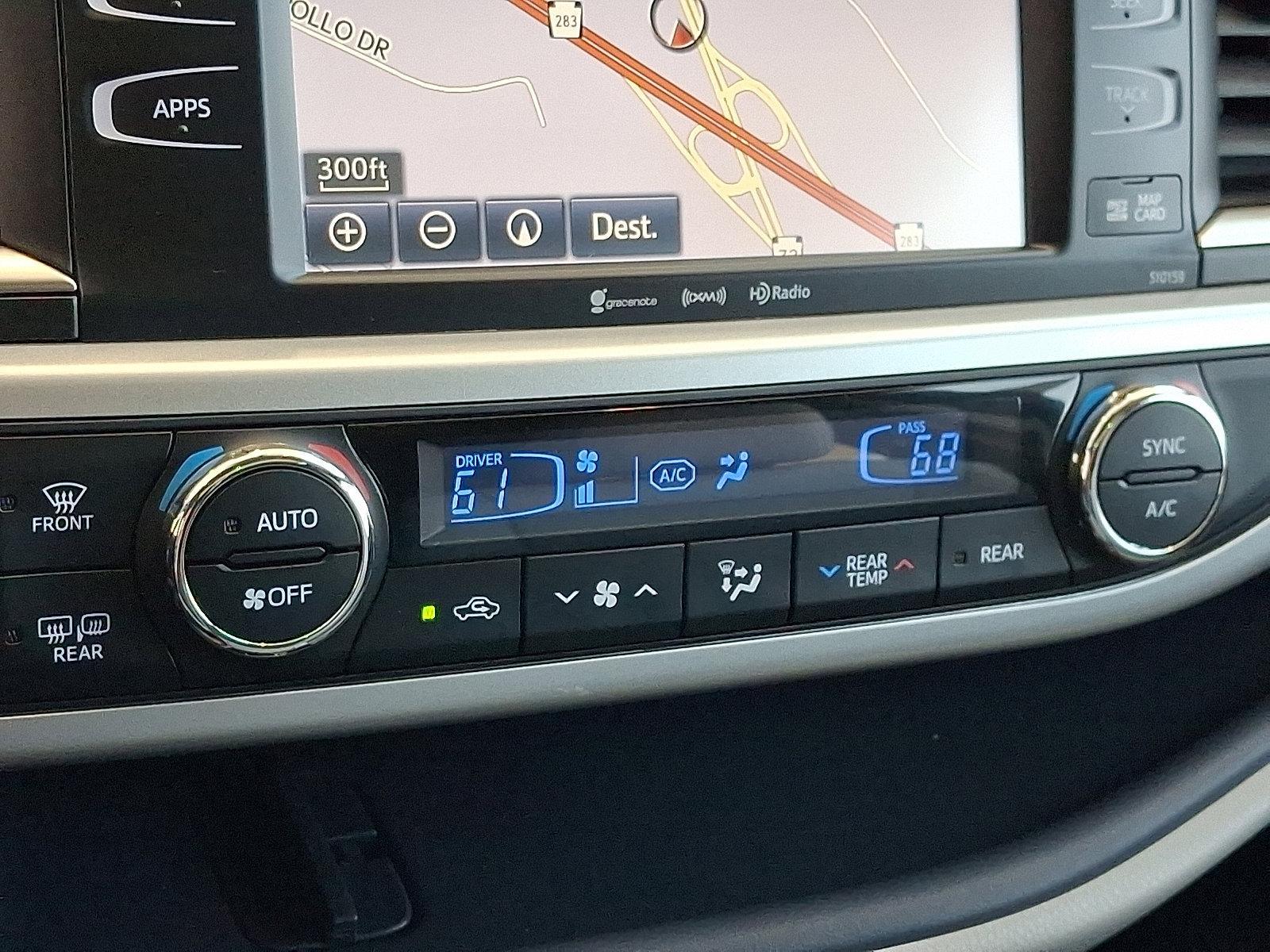 2016 Toyota Highlander Vehicle Photo in Lancaster, PA 17601