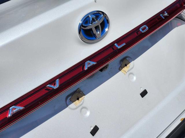 2021 Toyota Avalon Vehicle Photo in DENTON, TX 76210-9321