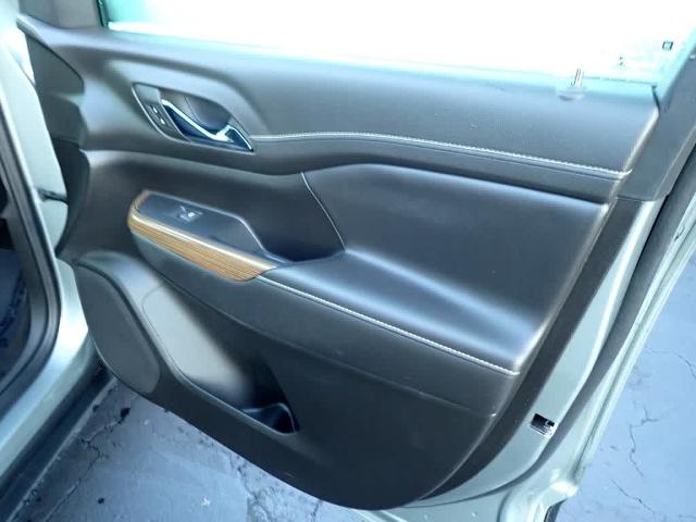 2023 GMC Acadia Vehicle Photo in ZELIENOPLE, PA 16063-2910
