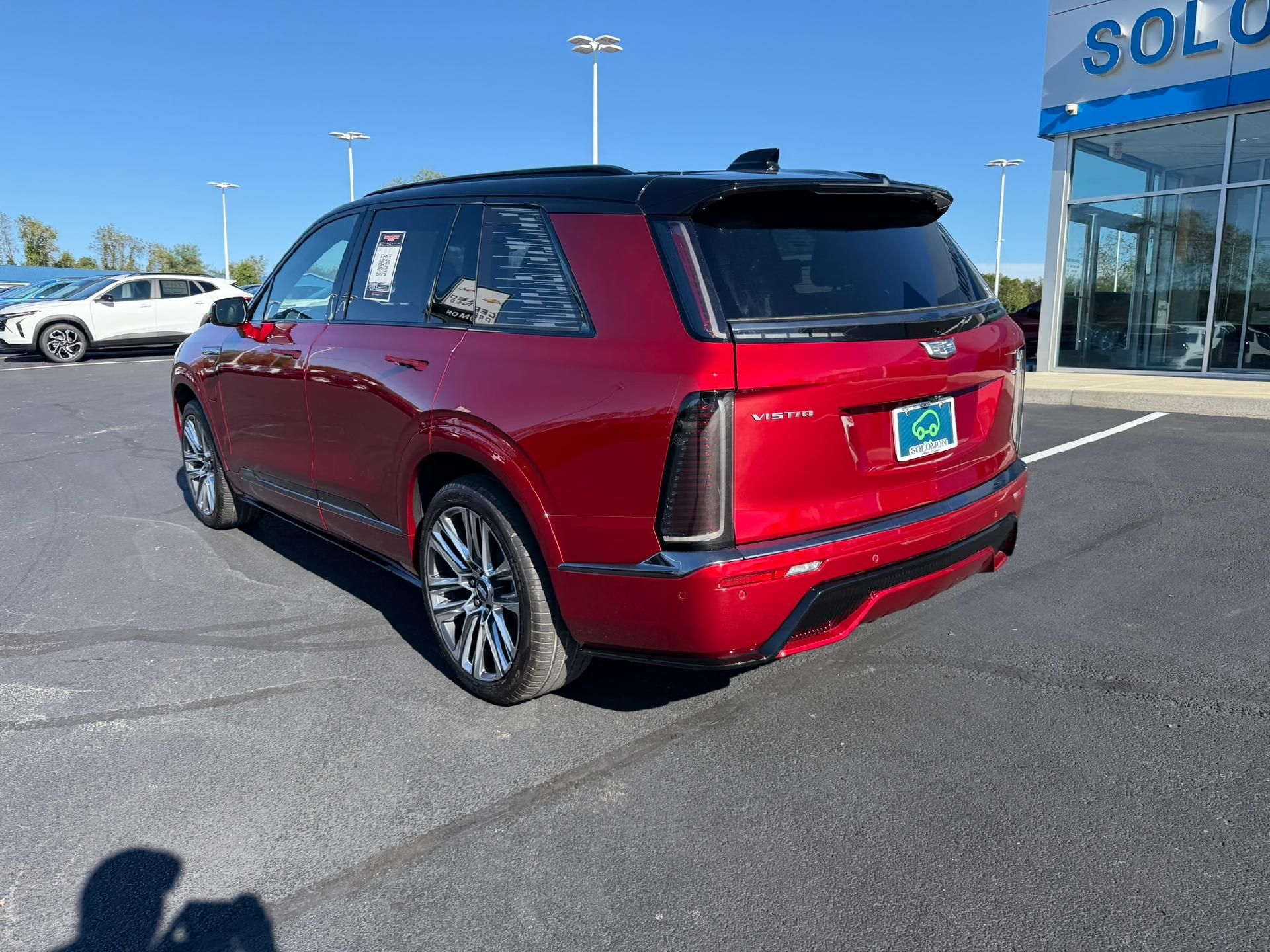 2026 Cadillac VISTIQ photo 4 of 36